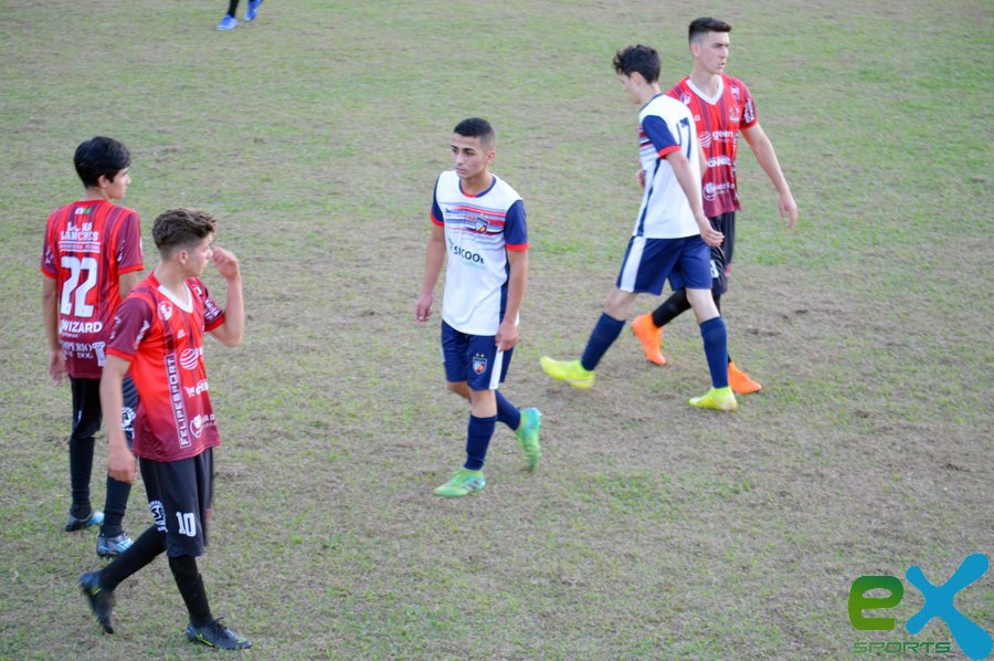 Patotina vence de virada e assume liderança da Copa União.